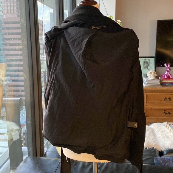 Elizabeth and James Fitted Structured blazer jacket with silk tie around waist - Picture 13 of 17